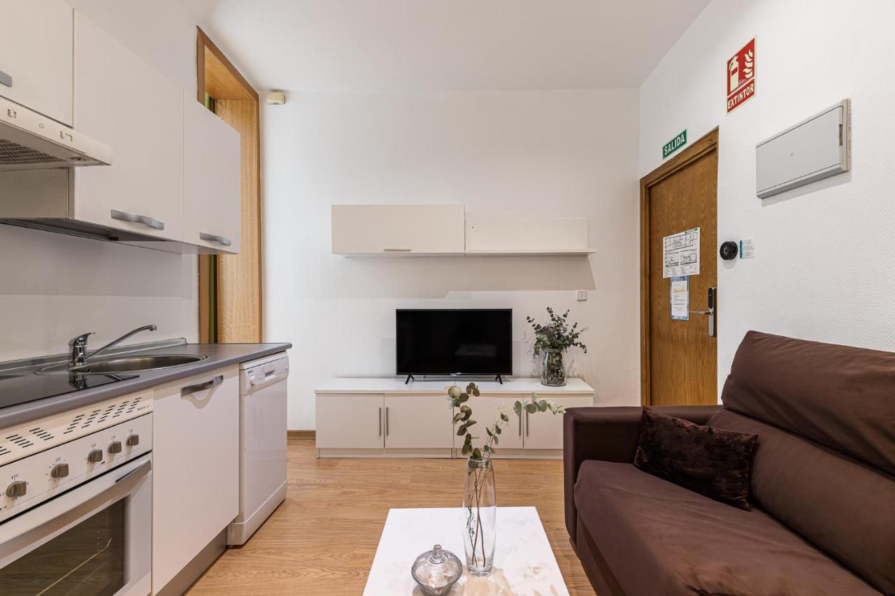 Waou Apartamentos En Sol Confort 4 Madryt Zewnętrze zdjęcie